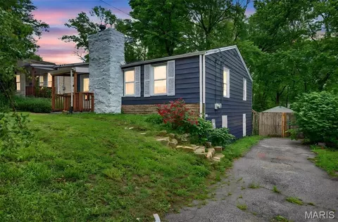 9386 Golden Gate Rd, Saint Louis, MO 63144