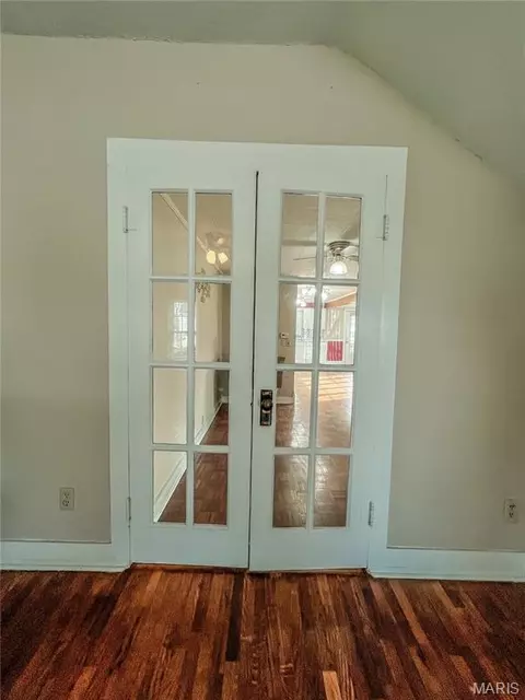 Entry Way - 119 Ruby St, Paris, MO 65275 photo 1 of 2