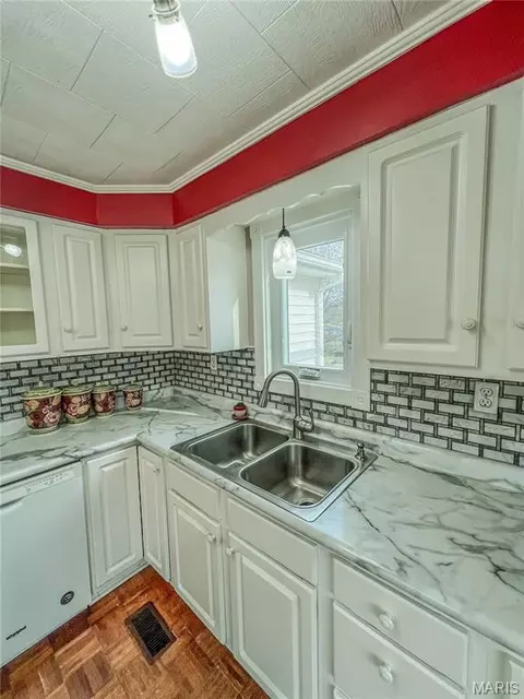 Kitchen - 119 Ruby St, Paris, MO 65275 photo 1 of 5