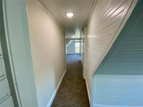 Entry Way - 145 Ellis Ave, Troy, MO 63379 photo 8 of 9