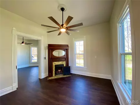 Living - 145 Ellis Ave, Troy, MO 63379 photo 1 of 4