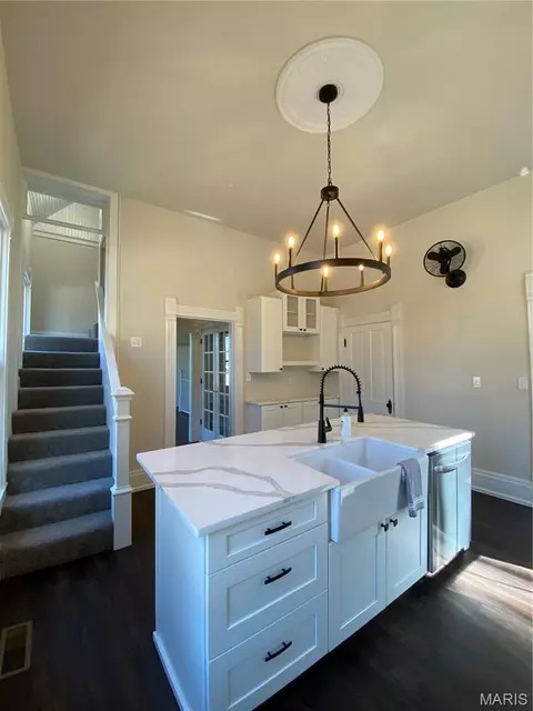 Kitchen - 145 Ellis Ave, Troy, MO 63379 photo 5 of 9