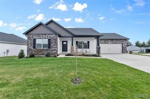 3467 Castle Ct, Cape Girardeau, MO 63701