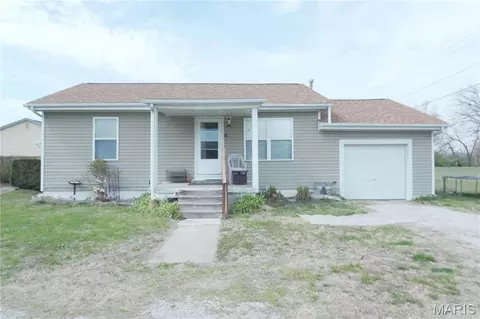 217 Julian Ave, Cahokia, IL 62206