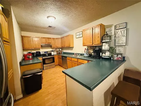 Kitchen - 17504 Rigdon St, Kennett, MO 63857 photo 2 of 3