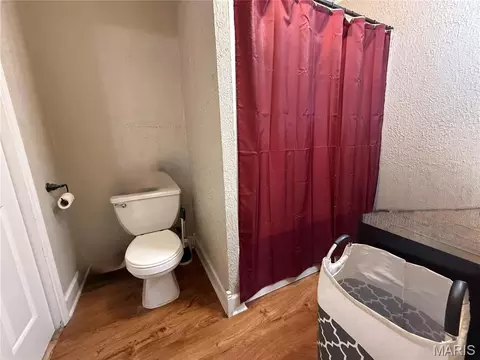 Bath - 17504 Rigdon St, Kennett, MO 63857 photo 1 of 4
