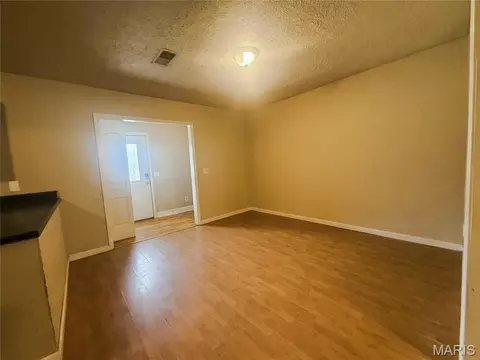 Living - 17504 Rigdon St, Kennett, MO 63857 photo 1 of 3