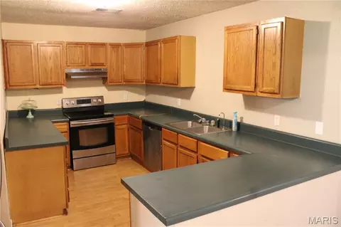 Kitchen - 17504 Rigdon St, Kennett, MO 63857 photo 1 of 2