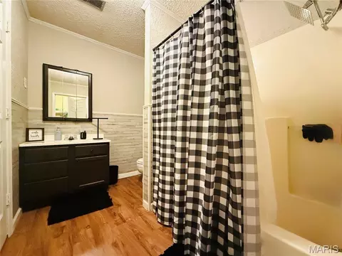 Bath - 17504 Rigdon St, Kennett, MO 63857 photo 3 of 4
