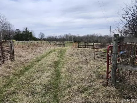 000 M- North Hwy E, Hartville, MO 65667