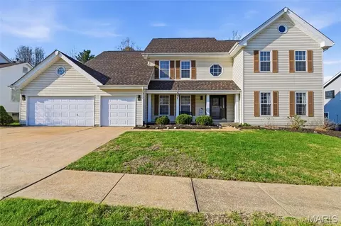 15552 Debridge Way, Florissant, MO 63034