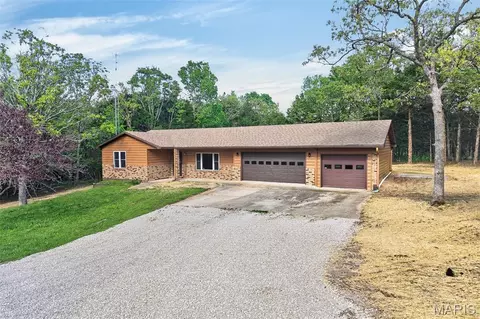 27300 Sparrow Ln, Richland, MO 65556