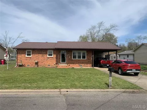 2012 Ables Rd, Sikeston, MO 63801