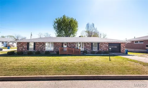 800 S Henderson St, Salem, MO 65560