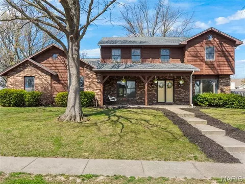 118 Dogwood Dr, O'fallon, IL 62269