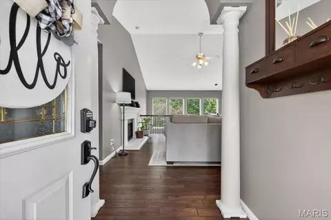Entry Way - 948 Emerald Oaks Ct, Eureka, MO 63025 photo 1 of 5