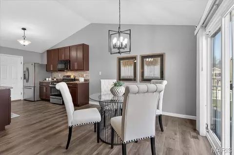 Dining - 207 Bluestem Ln, O'fallon, MO 63366 photo 1 of 7