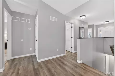 Entry Way - 207 Bluestem Ln, O'fallon, MO 63366 photo 6 of 11