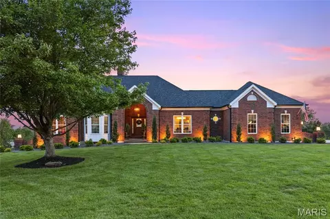 Exterior - 5335 Lancelot Dr, Weldon Spring, MO 63304 photo 3 of 17