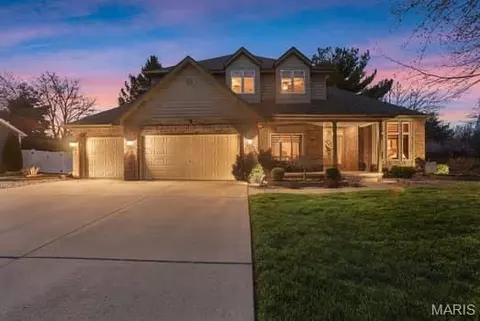 107 Pleasant Ridge Dr, Edwardsville, IL 62025