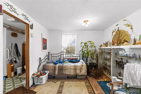 Bedroom - 345 Robin Ln, Saint Clair, MO 63077 photo 1 of 3