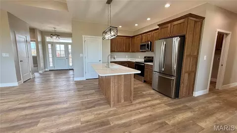 Other - 205 E Larkspur Ct, Hannibal, MO 63401 photo 2 of 10