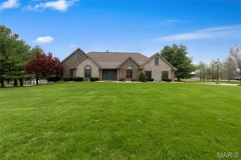 Exterior - 2305 Saint Andrews Cts, Jackson, MO 63755 photo 2 of 15
