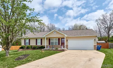 30 Spring Hill Cir, Wright City, MO 63390