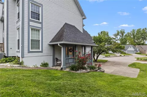 Exterior - 898 Westerfield Dr #1, Saint Charles, MO 63304 photo 4 of 4