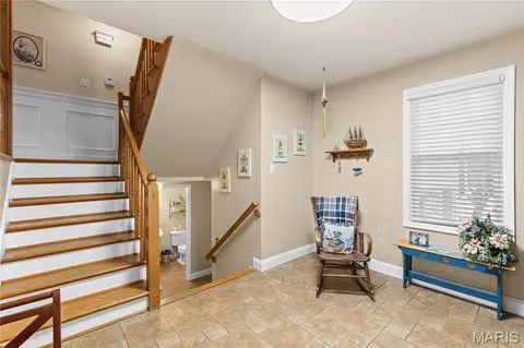 Entry Way - 898 Westerfield Dr #1, Saint Charles, MO 63304 photo 3 of 8