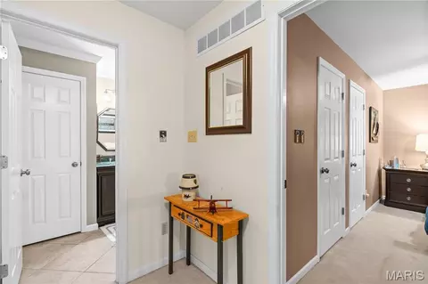 Entry Way - 898 Westerfield Dr #1, Saint Charles, MO 63304 photo 7 of 8