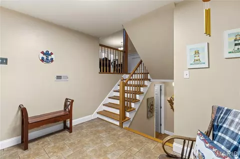 Entry Way - 898 Westerfield Dr #1, Saint Charles, MO 63304 photo 2 of 8