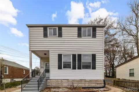 725 Cornell Ave, Webster Groves, MO 63119