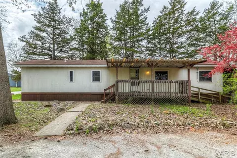 623 Adams St, Moscow Mills, MO 63362