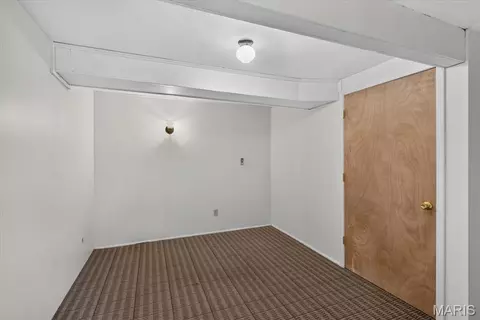 Bedroom - 7 Springlake Ct, Ballwin, MO 63011 photo 9 of 10
