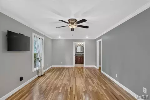 Living - 7 Springlake Ct, Ballwin, MO 63011 photo 8 of 9