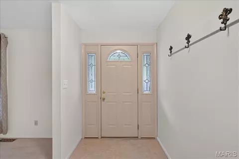 Entry Way - 7 Springlake Ct, Ballwin, MO 63011 photo 1 of 6
