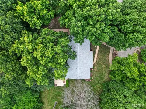 View/Area - 7 Springlake Ct, Ballwin, MO 63011 photo 1 of 2