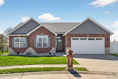 3319 Mill Park Ct, Millstadt, IL 62260