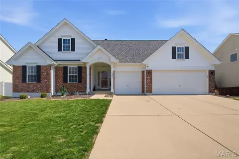1208 Waldman Ct, O'fallon, IL 62269