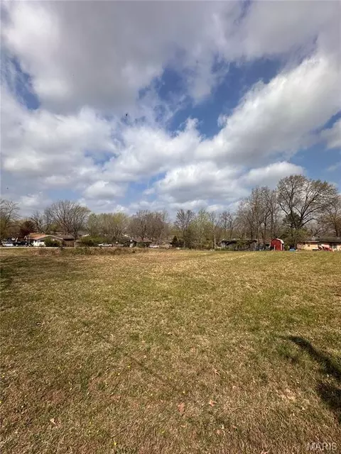 000 Stucker Ln, Poplar Bluff, MO 63901