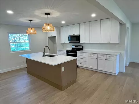 Kitchen - 103 Denbigh Ter, Ballwin, MO 63011 photo 1 of 3