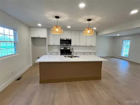 Kitchen - 103 Denbigh Ter, Ballwin, MO 63011 photo 3 of 3
