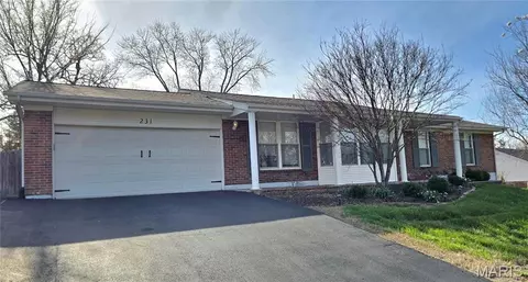 231 Pleasant Grove Ave, Ballwin, MO 63011