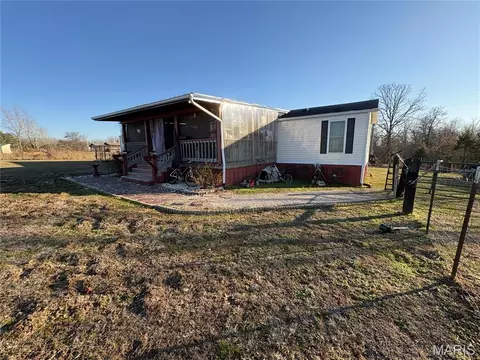 934 County Road 68, Bixby, MO 65439