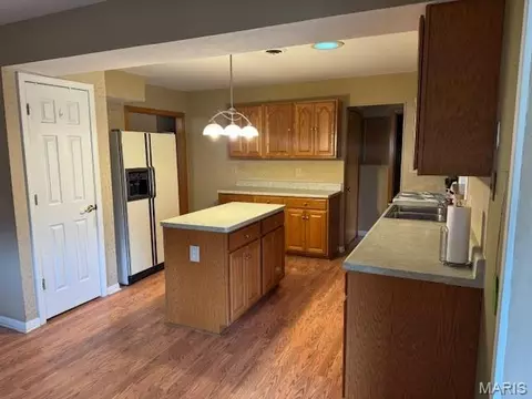 Kitchen - 1105 James St, Washington, MO 63090 photo 1 of 2