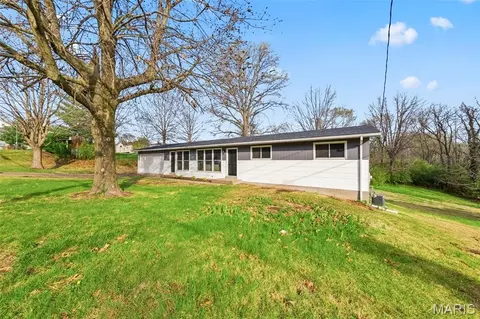 13035 Old Jamestown Rd, Black Jack, MO 63033