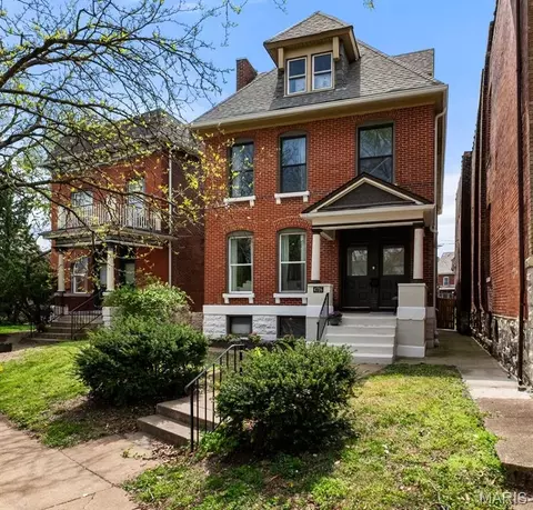 4716 Olive St, Saint Louis, MO 63108