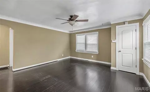 Living - 709 E 6th St, Rolla, MO 65401 photo 1 of 3