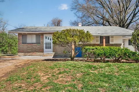 739 Shepley Dr, Saint Louis, MO 63137